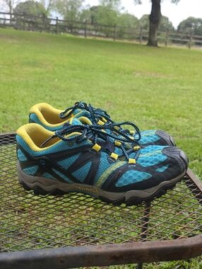 Merrell Blue Grassbow Air Low Trail Hiking Running Shoes Women’s Size 8
